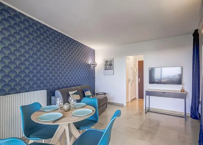 Vue Mer, Piscine - Tennis Antibes