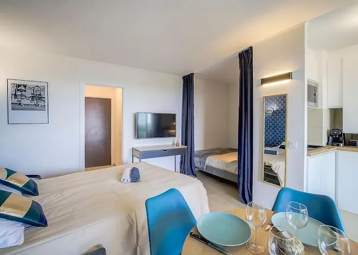 Apartment Vue Mer, Piscine - Tennis Antibes